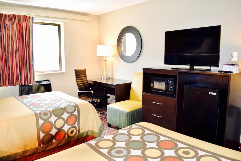 Super 8 By Wyndham Homewood Birmingham Area Eksteriør billede